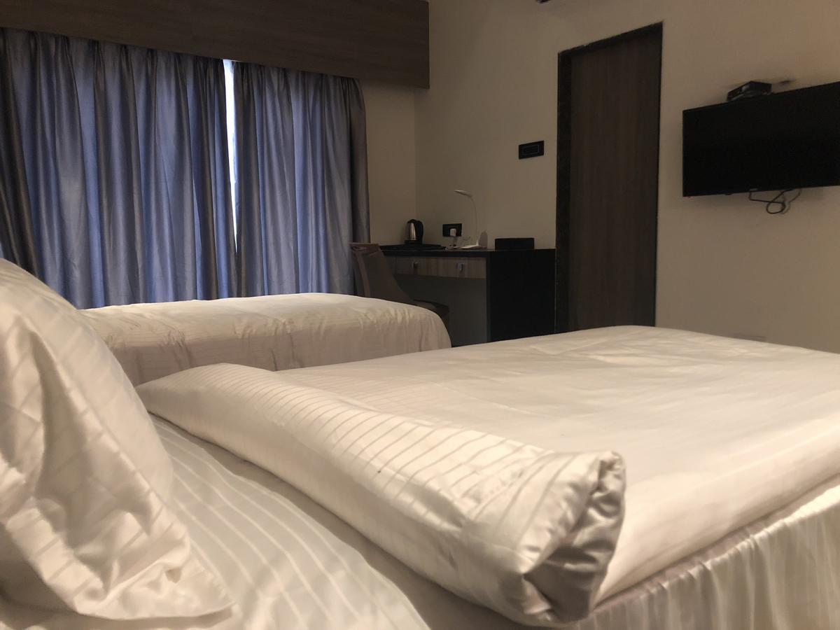 Hotel Sharanam Shegaon Zewnętrze zdjęcie